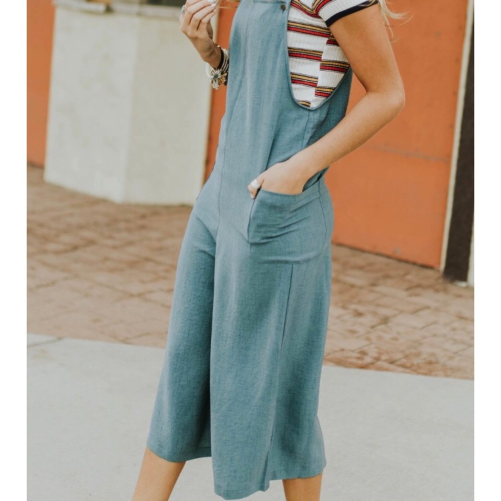 Romper with pockets!